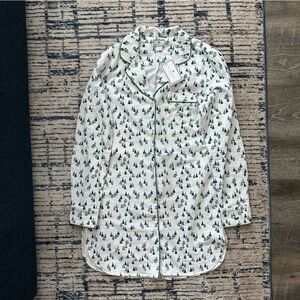 NWT Petite Plume Women’s Evergreen Forest Nightshirt Size XS